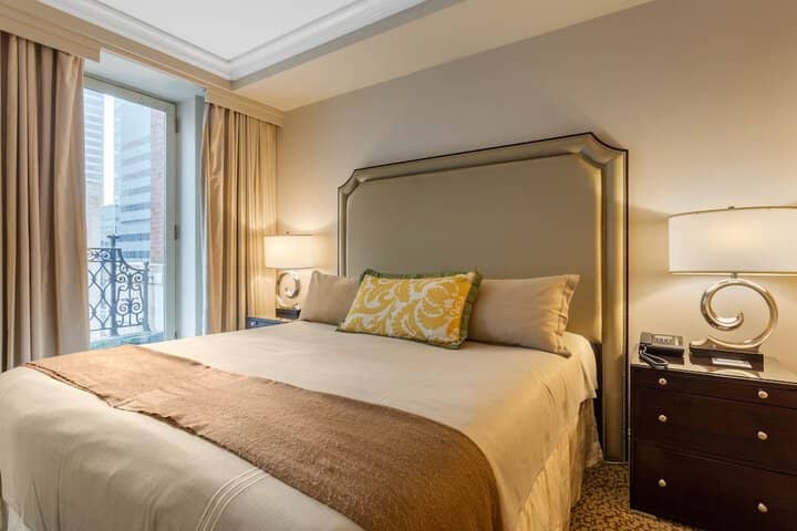 Room 45 of 124