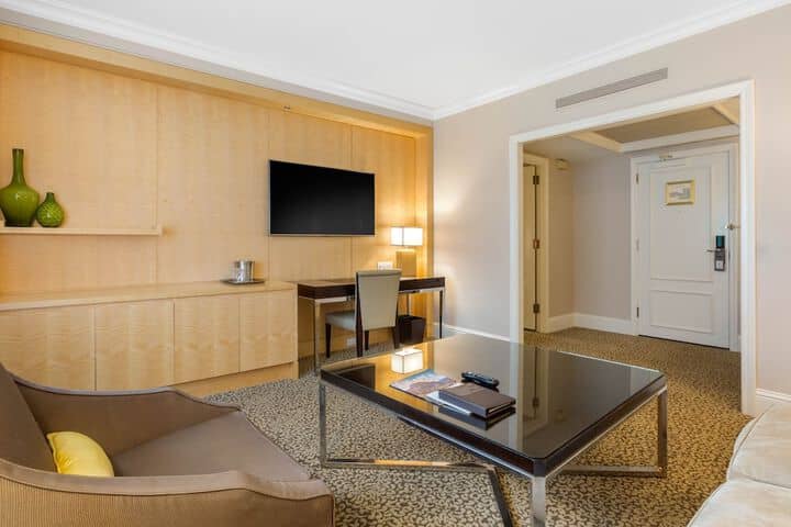 Room 54 of 124