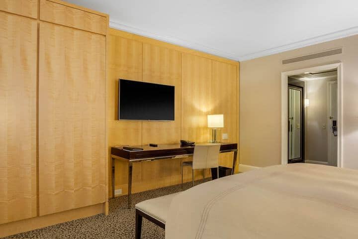 Room 56 of 124