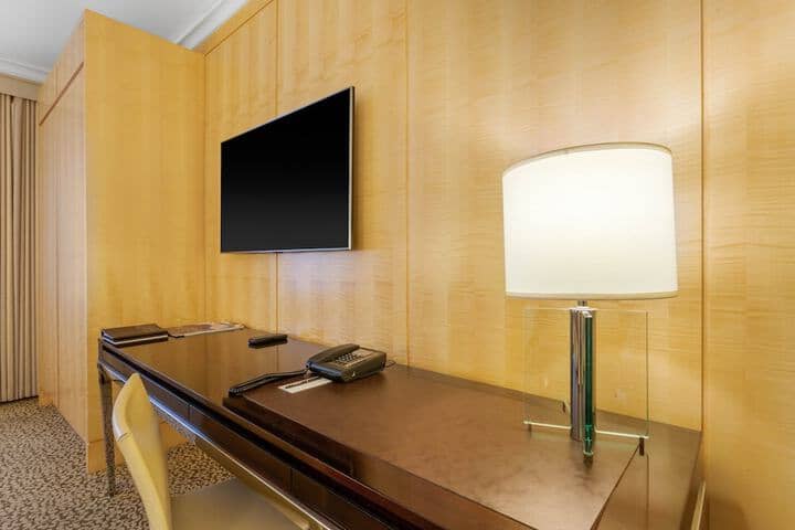 Room 51 of 124