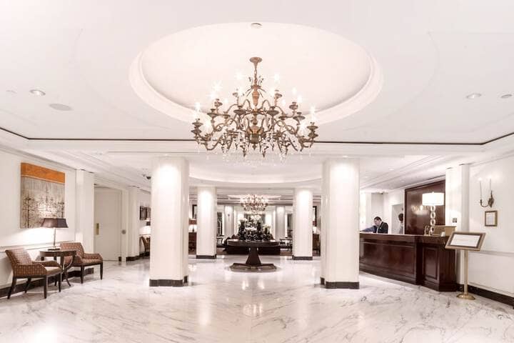 Hotel Interior 4 of 124