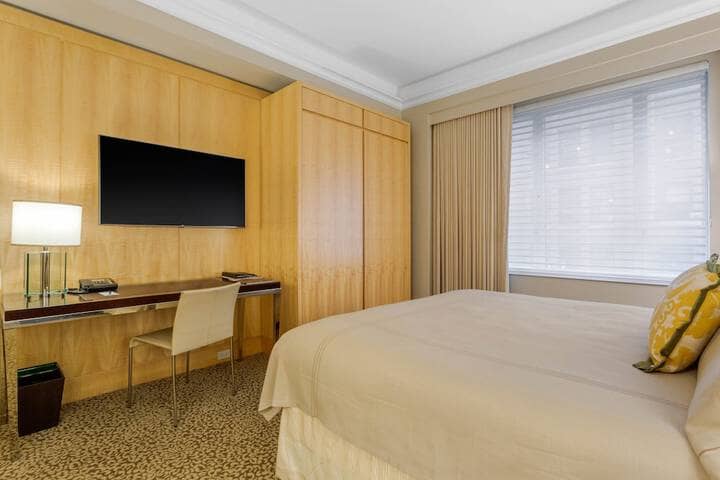 Room 10 of 124