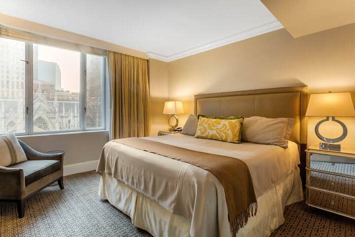 Room 44 of 124